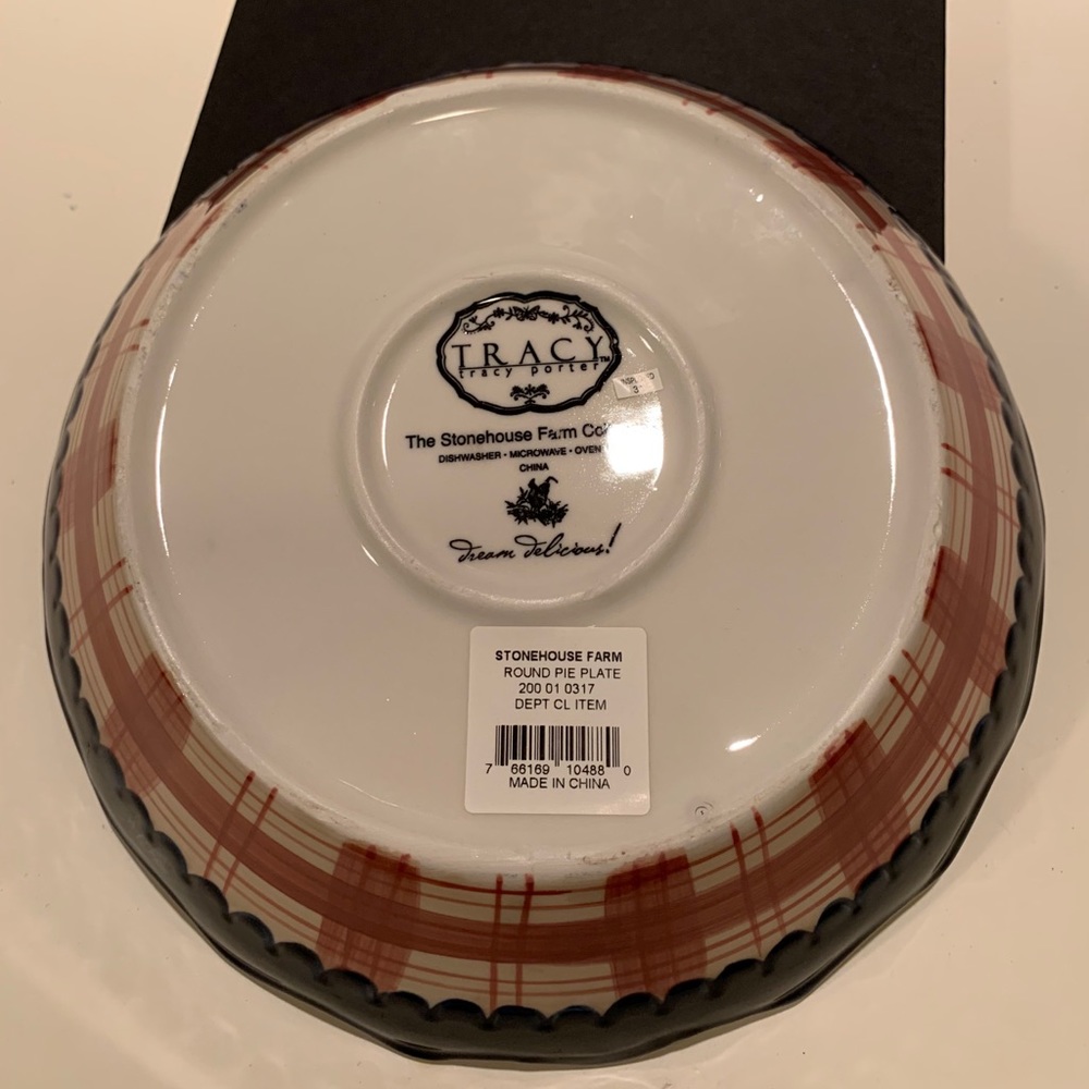 NWT TRACY PORTER ROUND PIE PLATE. - Picture 6 of 12